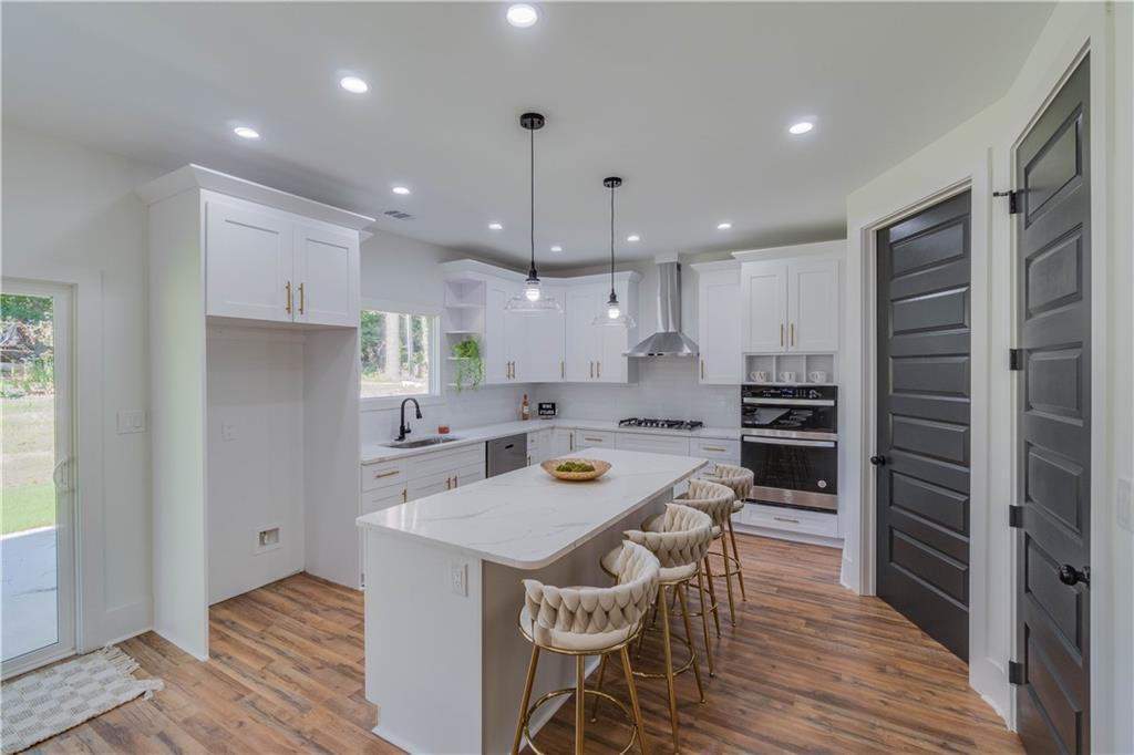 3277 Village Glen Drive