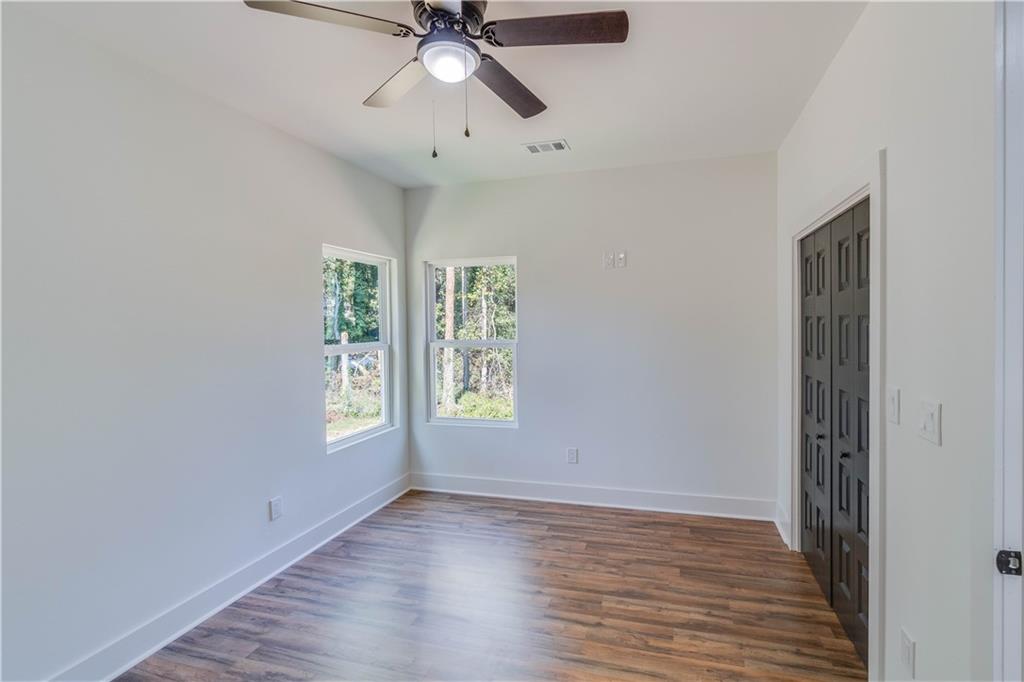 3277 Village Glen Drive