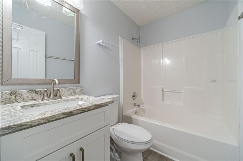 1800 Alcovy Oaks Court