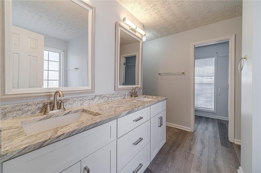 1800 Alcovy Oaks Court