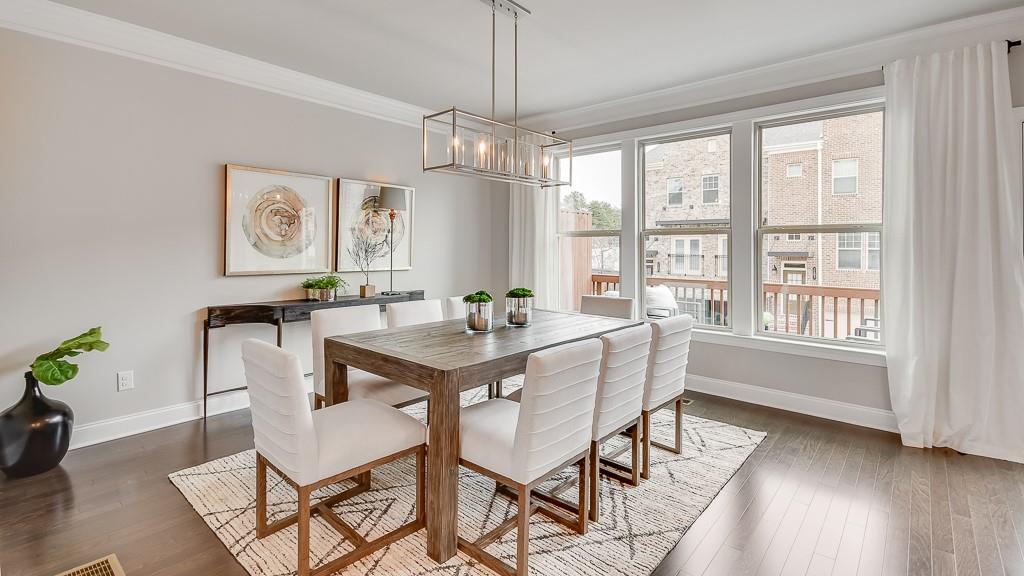 1696 Lansmere Street SW