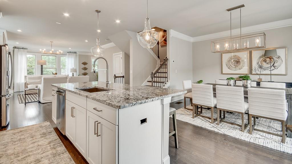 1696 Lansmere Street SW