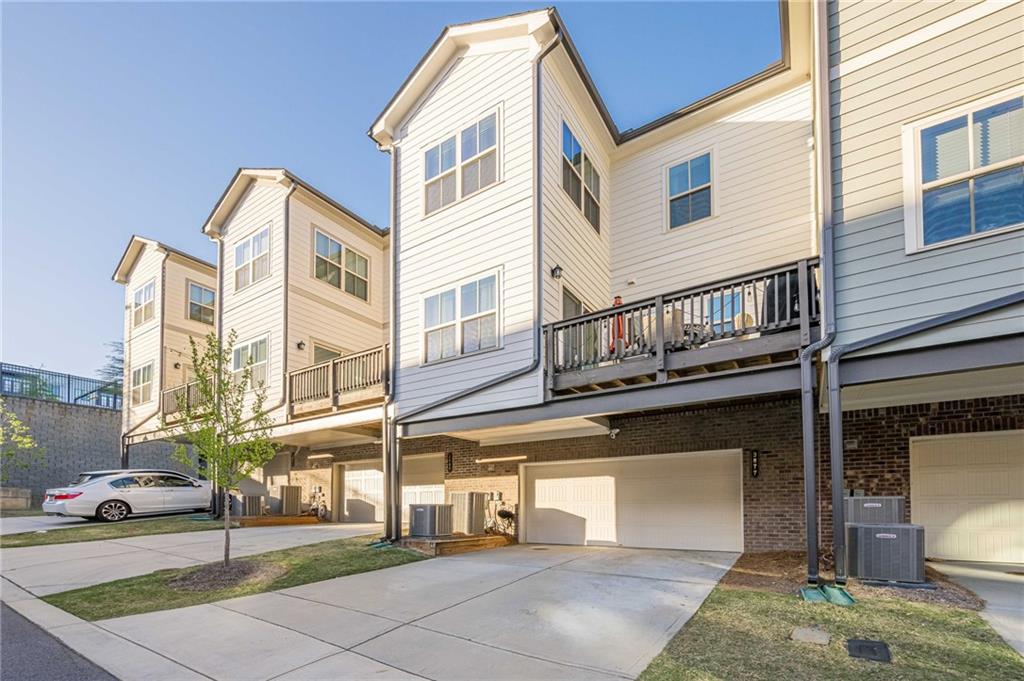 3877 Via Cima Lane