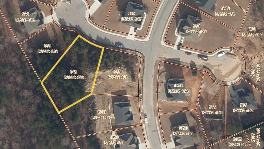 945 Eno Pointe