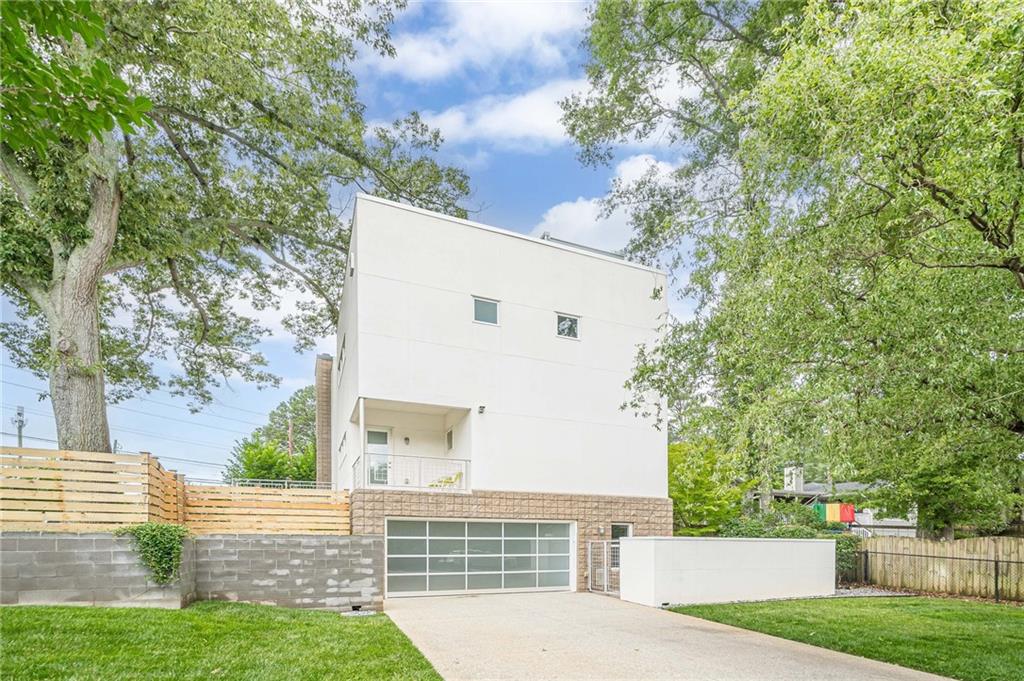 2269 Briarwood Hills Drive NE