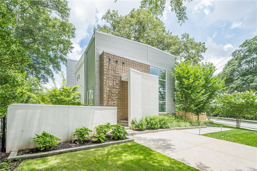 2269 Briarwood Hills Drive NE