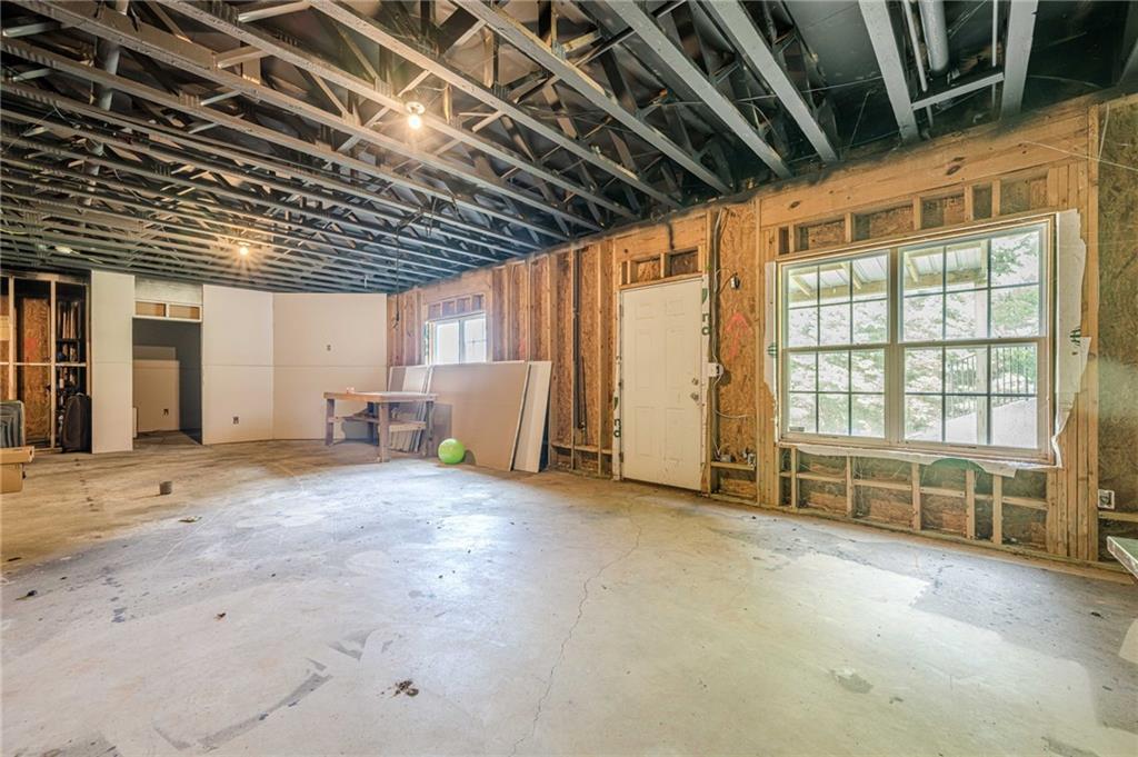 890 Sapphire Lane