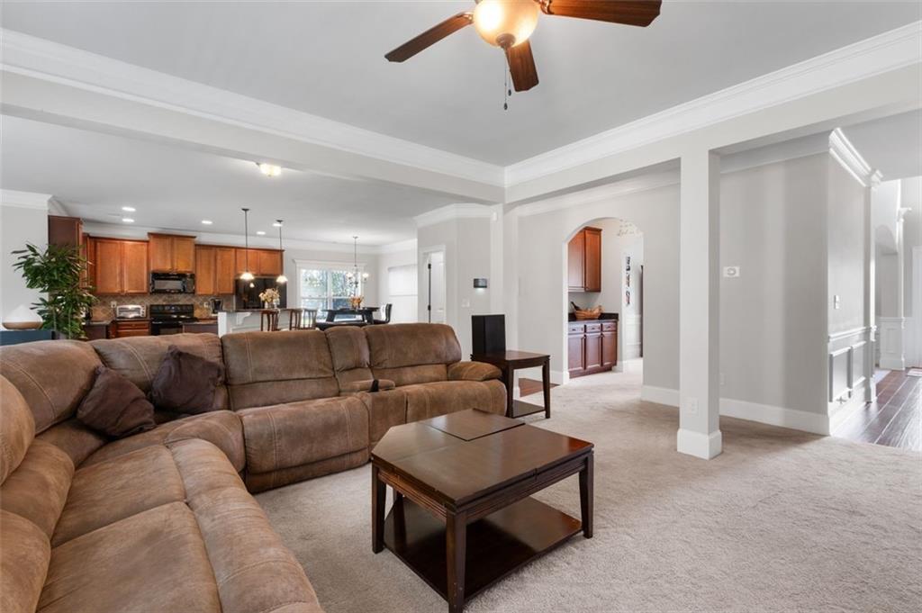 3227 HOLLOWSTONE Drive