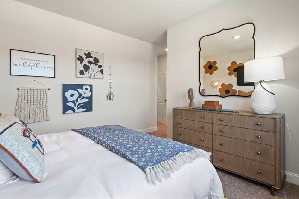 609 Catesby Terrace