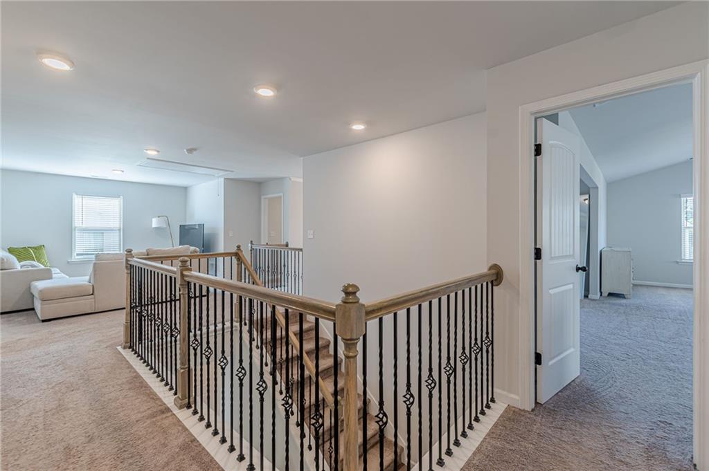 4876 Elm Leaf Drive SW