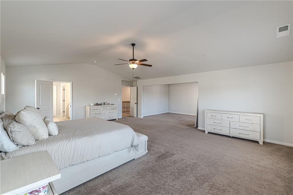 4876 Elm Leaf Drive SW