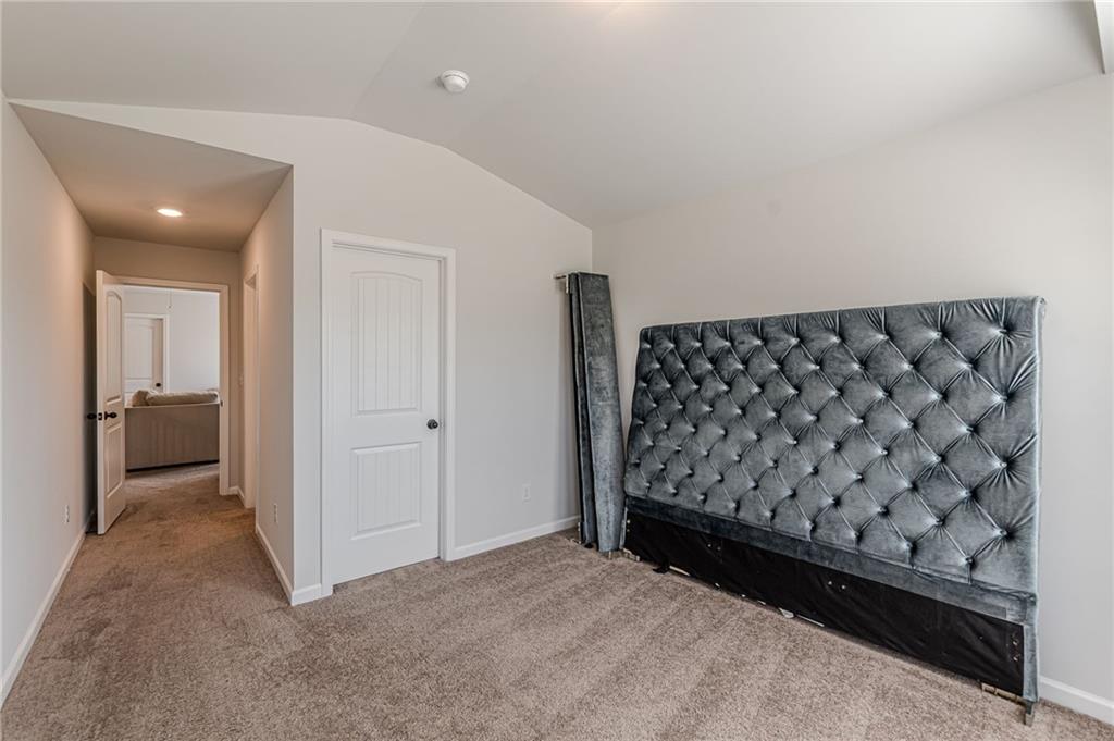 4876 Elm Leaf Drive SW