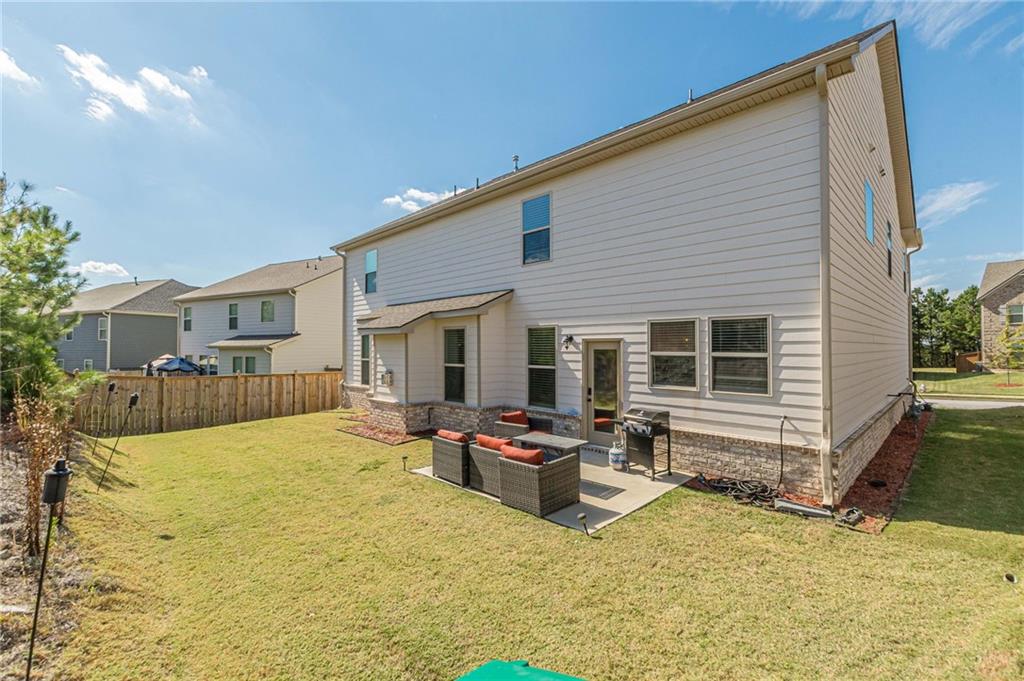 4876 Elm Leaf Drive SW