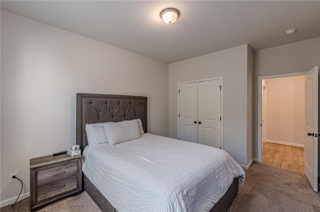 4876 Elm Leaf Drive SW