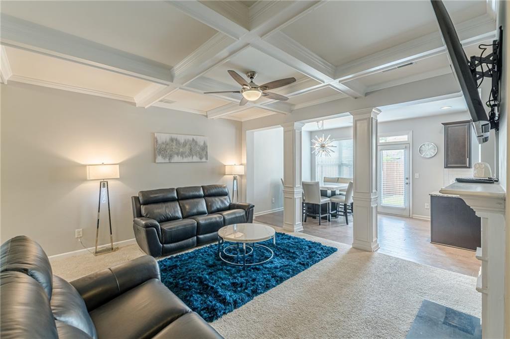 5725 Radford Loop