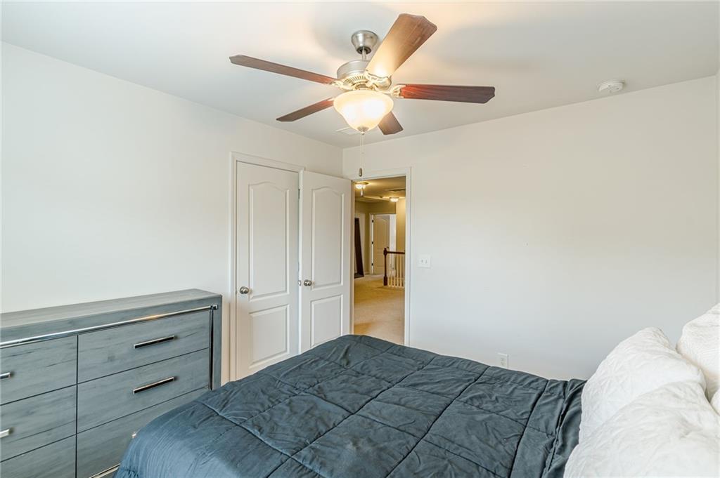 5725 Radford Loop