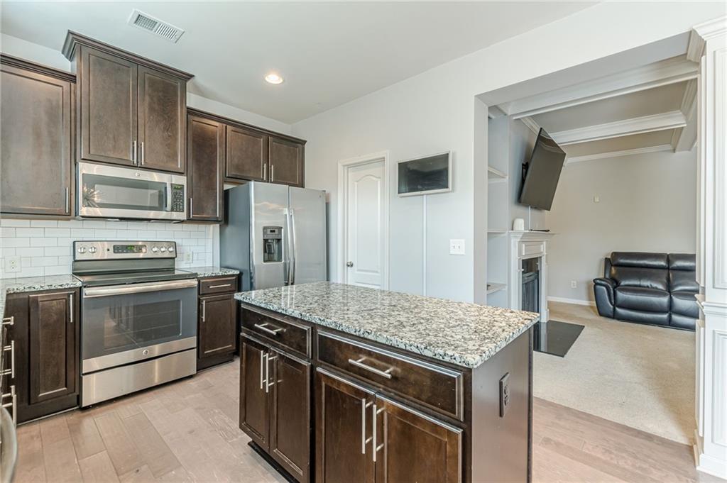 5725 Radford Loop