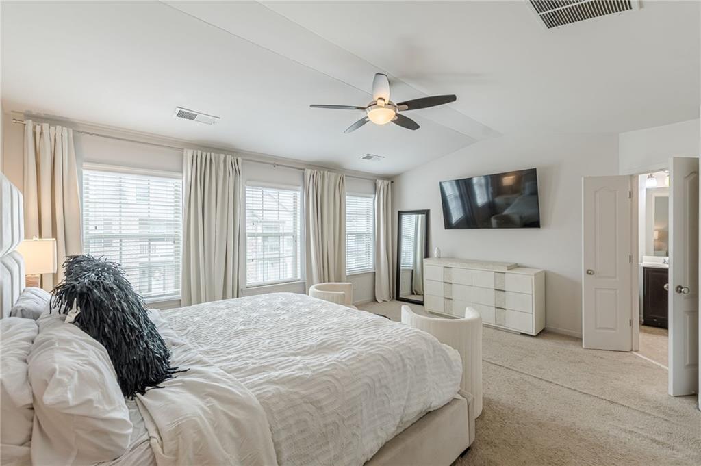 5725 Radford Loop