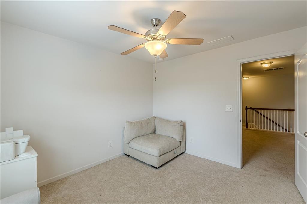 5725 Radford Loop