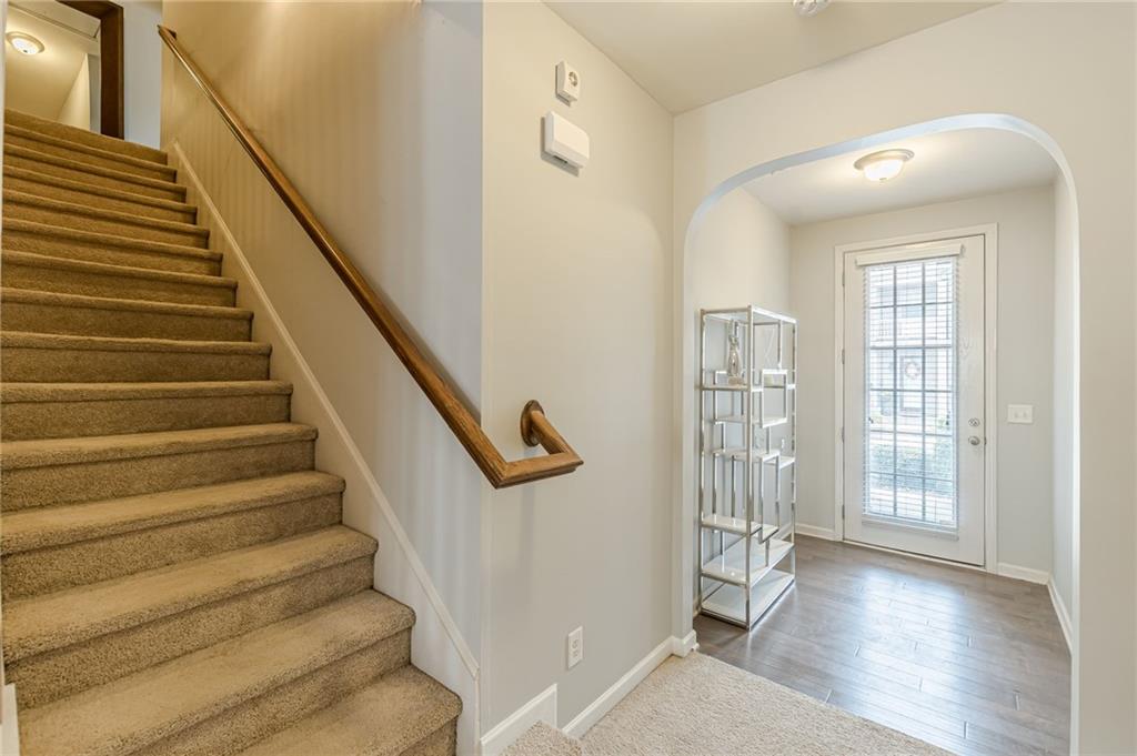 5725 Radford Loop