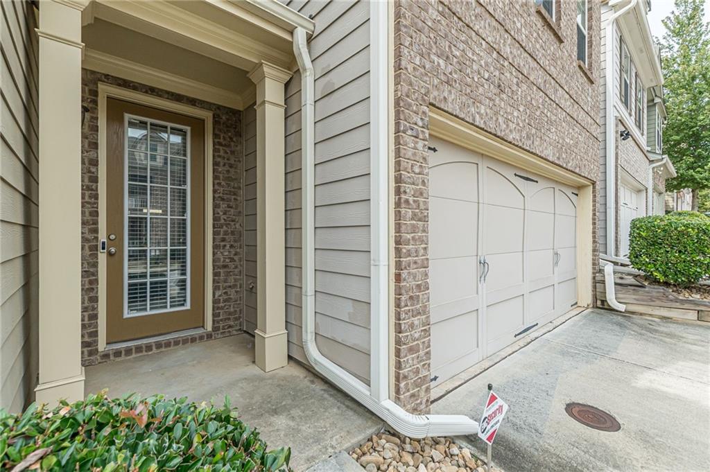 5725 Radford Loop