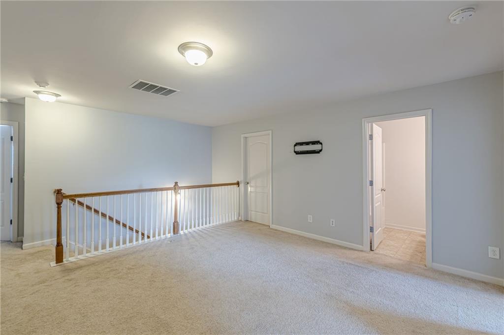 5725 Radford Loop