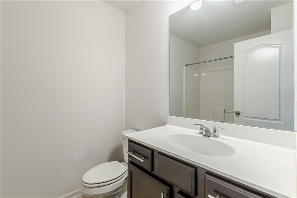 5725 Radford Loop