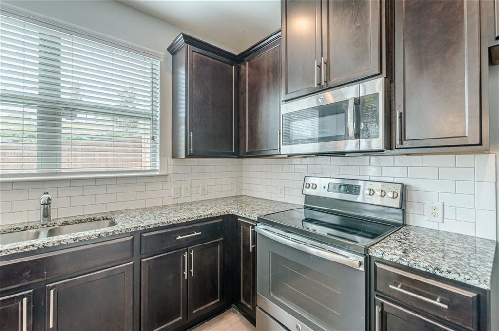 5725 Radford Loop