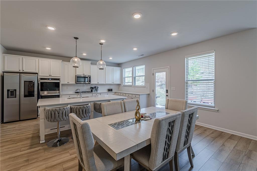 4876 Elm Leaf Drive SW