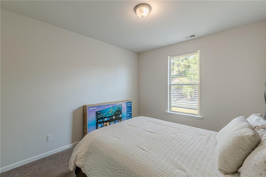 4876 Elm Leaf Drive SW