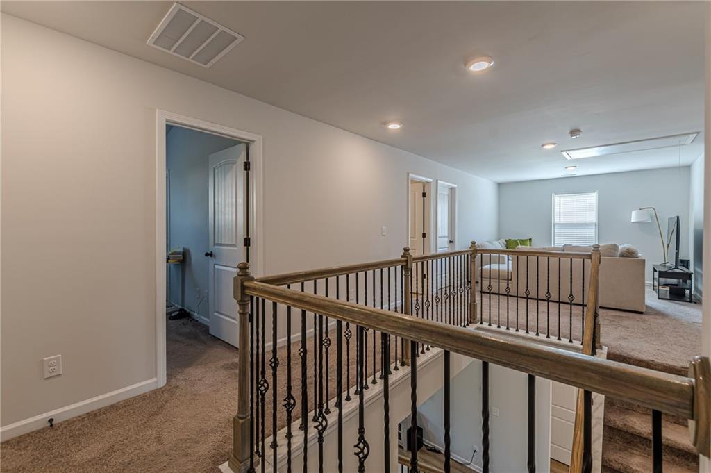 4876 Elm Leaf Drive SW