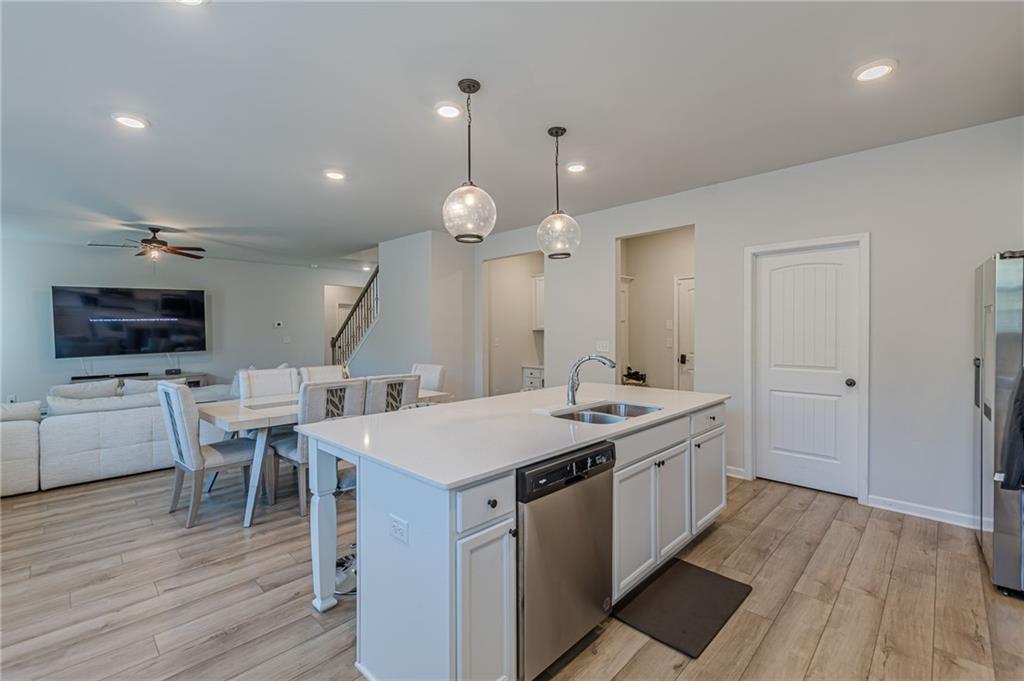 4876 Elm Leaf Drive SW