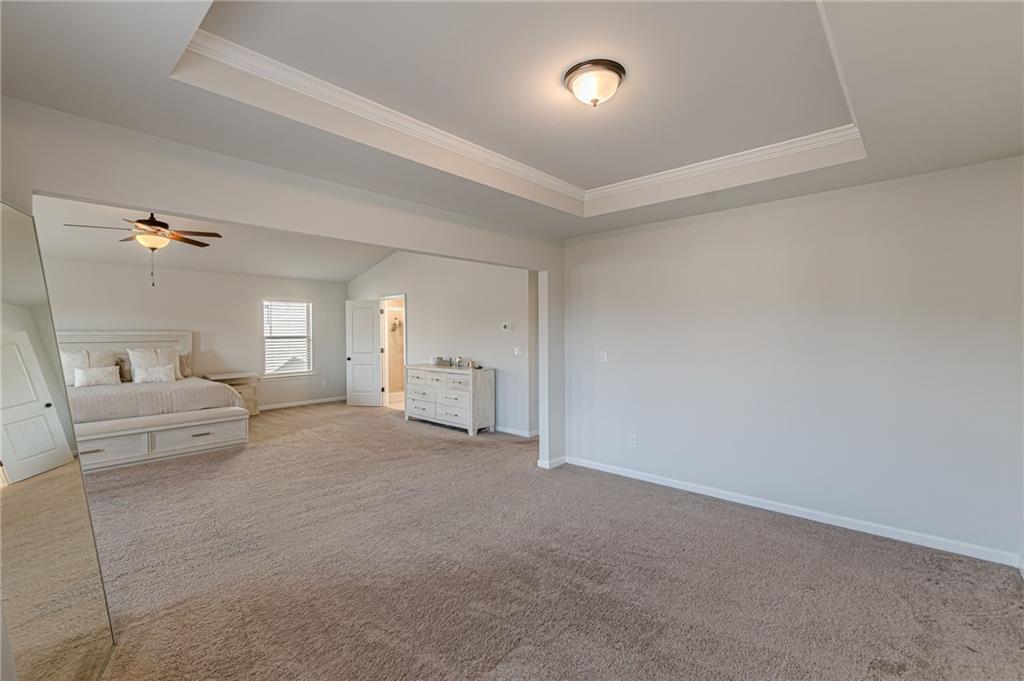 4876 Elm Leaf Drive SW