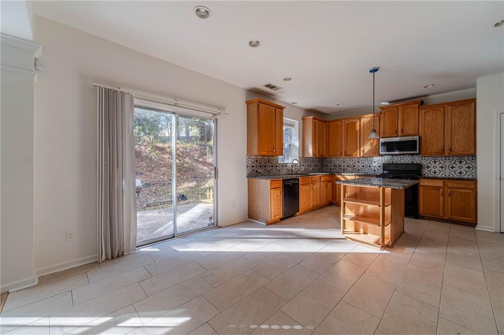 1135 Simonton Peak Way