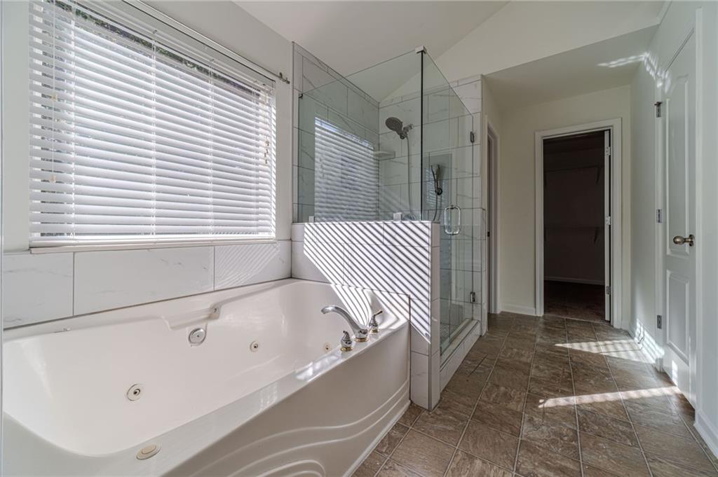 1135 Simonton Peak Way