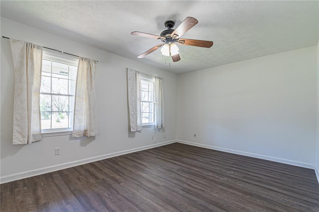 926 Live Oak Court