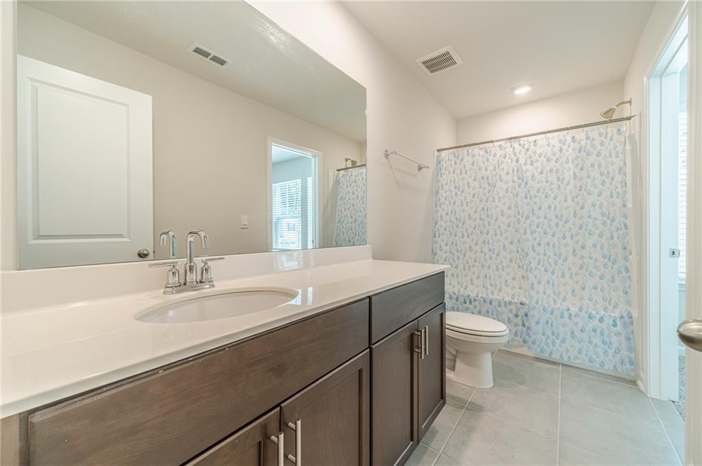 1412 Villageside Court