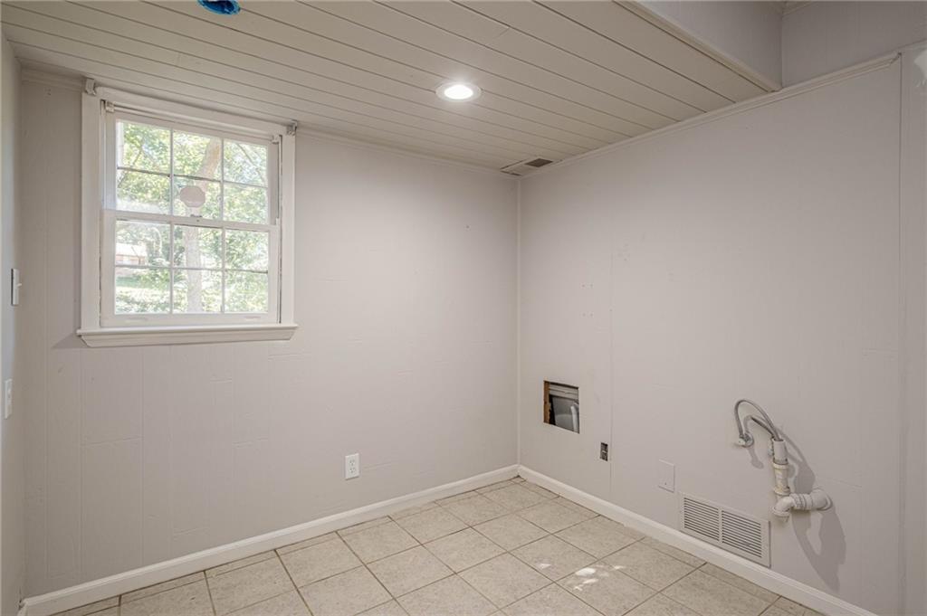 1798 Dogwood Court
