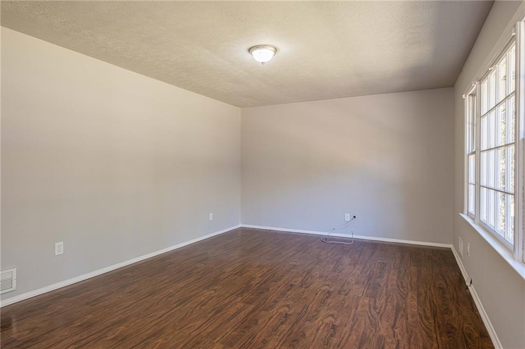 1798 Dogwood Court