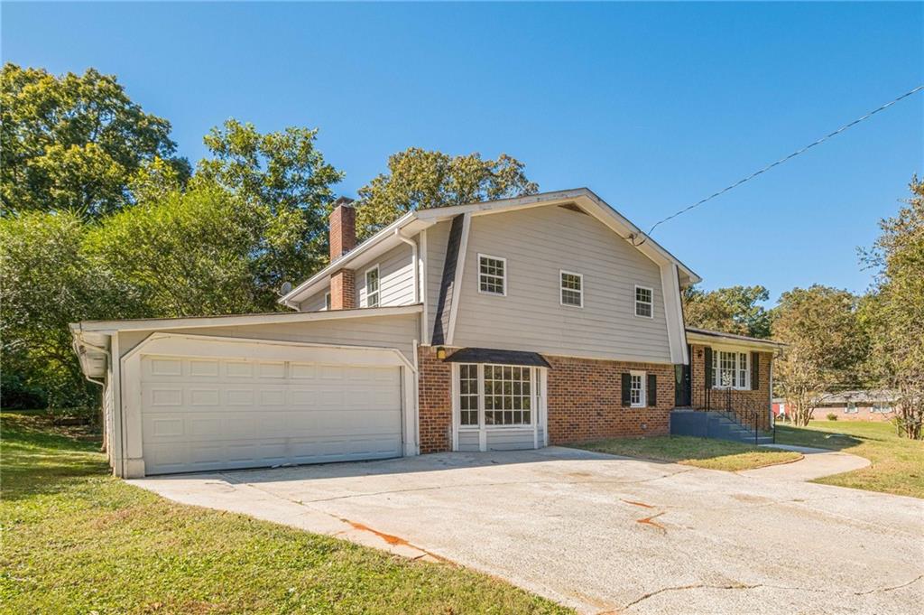 1798 Dogwood Court