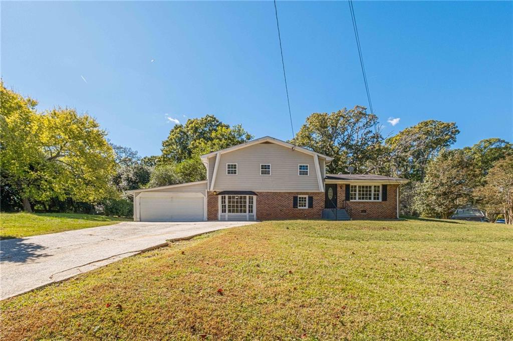 1798 Dogwood Court