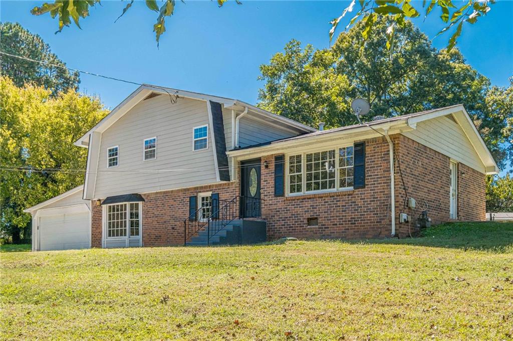 1798 Dogwood Court