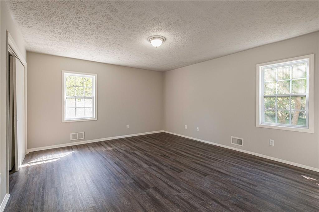 1798 Dogwood Court