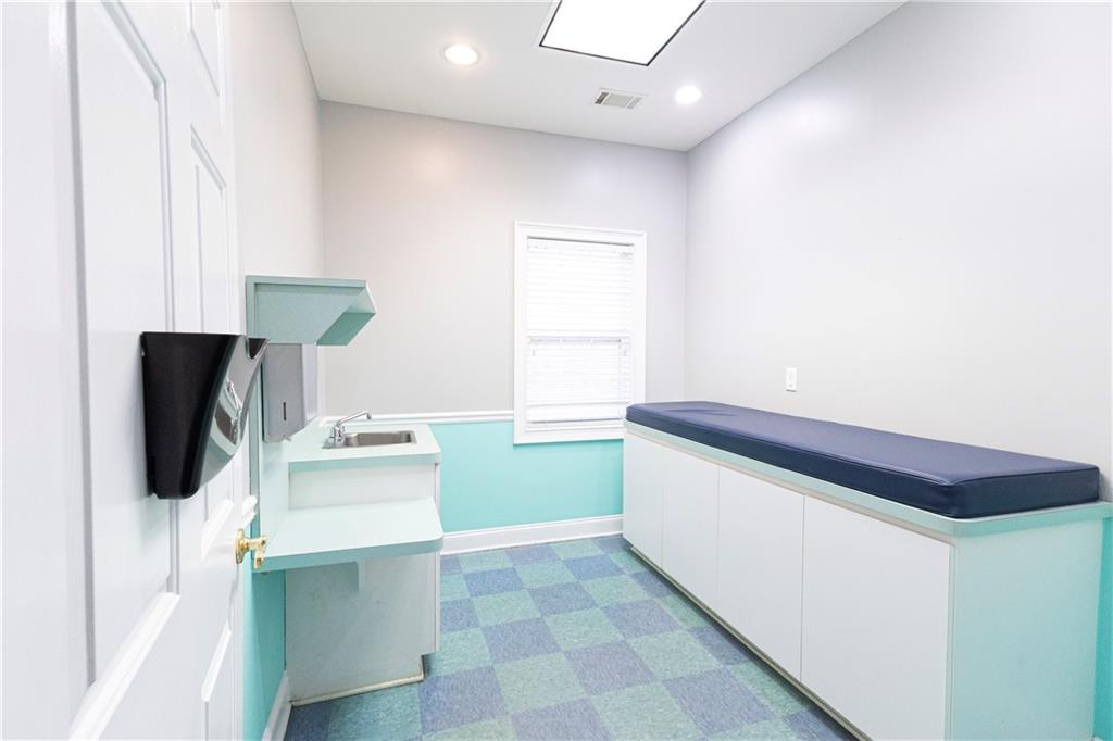 416 Pirkle Ferry Road Unit 200-400