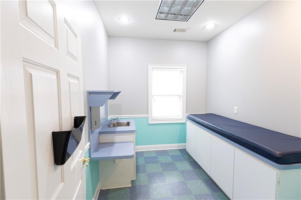 416 Pirkle Ferry Road Unit 200-400