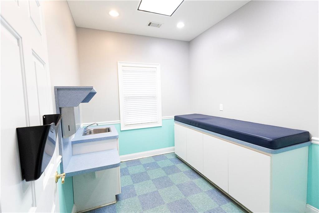 416 Pirkle Ferry Road Unit 200-400
