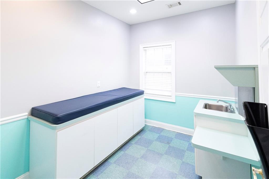 416 Pirkle Ferry Road Unit 200-400