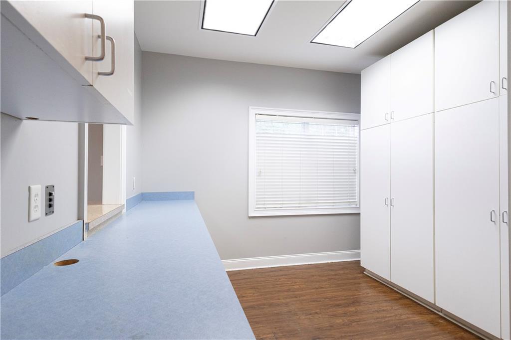 416 Pirkle Ferry Road Unit 200-400