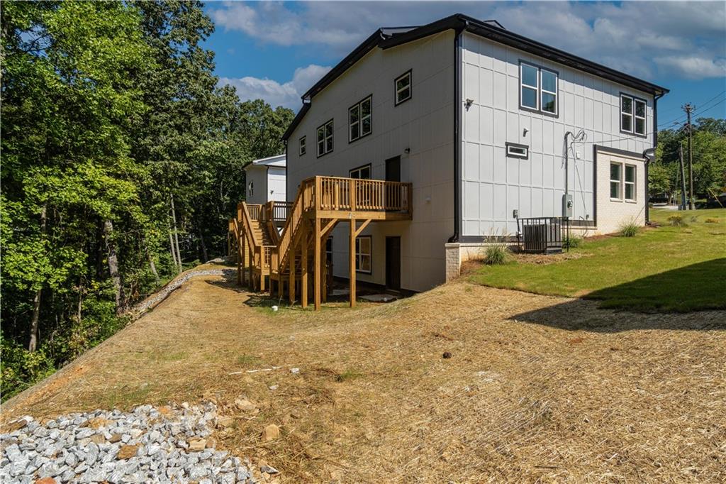 2389 Highpoint Road