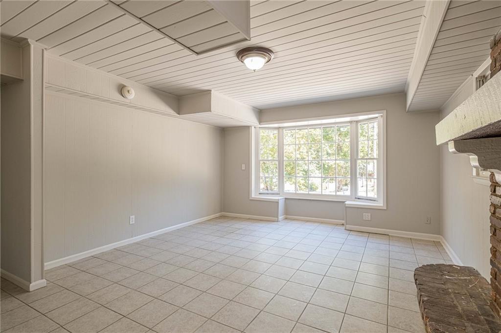 1798 Dogwood Court